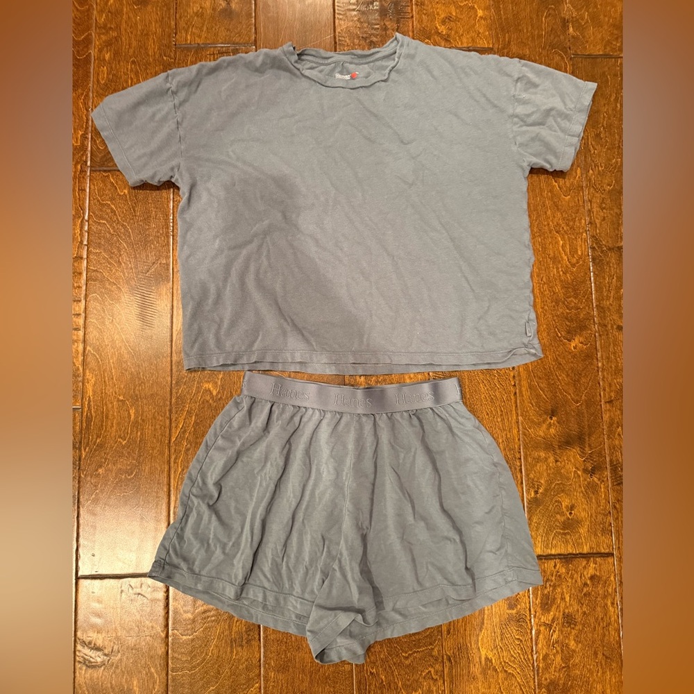 Hanes Charcoal pajama set